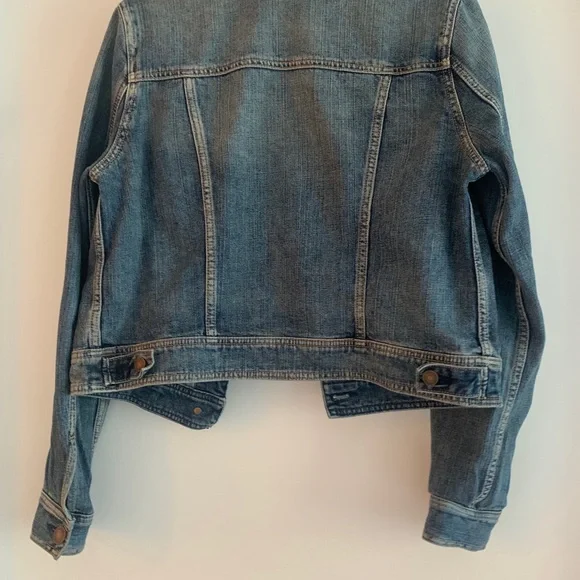 Medium wash denim jacket - Picture 2 of 4